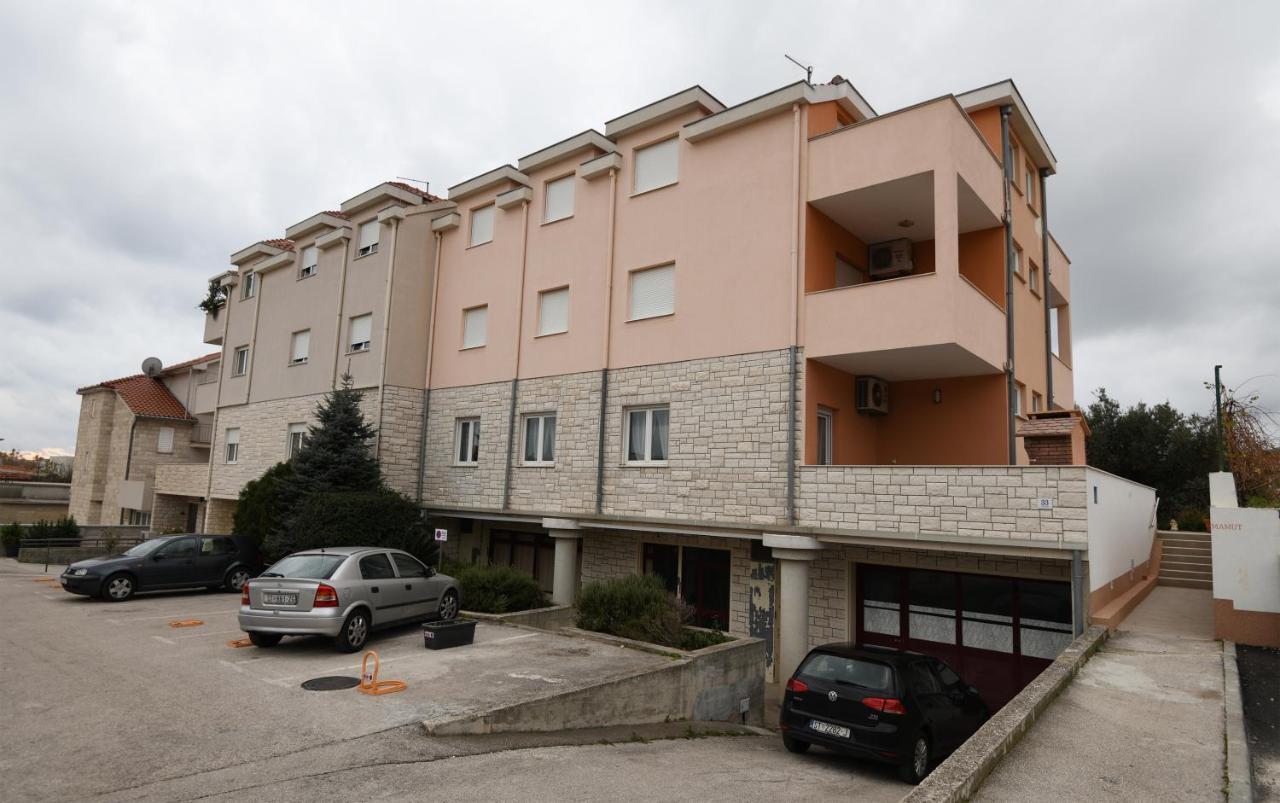 Apartments Mamut Τρογκίρ Εξωτερικό φωτογραφία